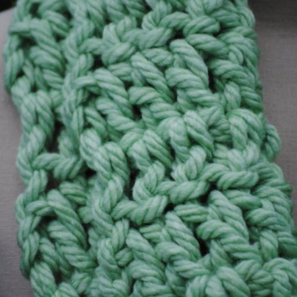 Crochet Mint Cowl/New - Picture 4 of 4